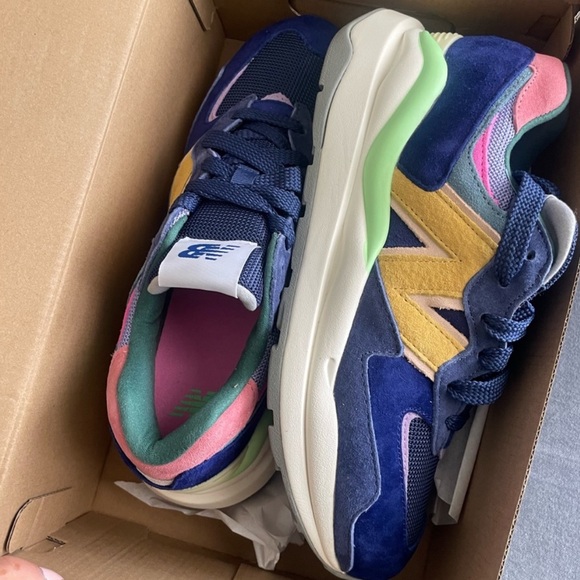 Brand new NEW Balance sneakers - Picture 3 of 6